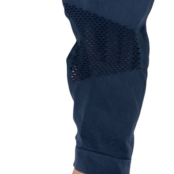 Julie Seamless Capri Tight in black women’s size small - Picture 7 of 11